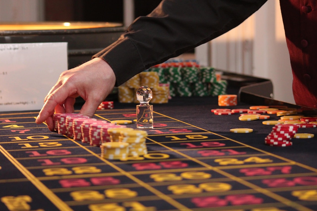 egr awards 2025 12bet casino playing roulette